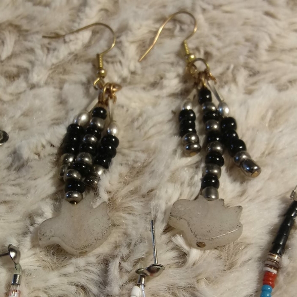 Beautiful Lot of Beaded Jewelry Multi colors - Picture 14 of 16